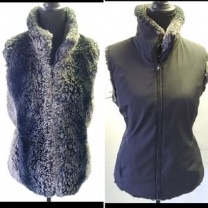 Reversible Vest- Faux fur and Black - M/L